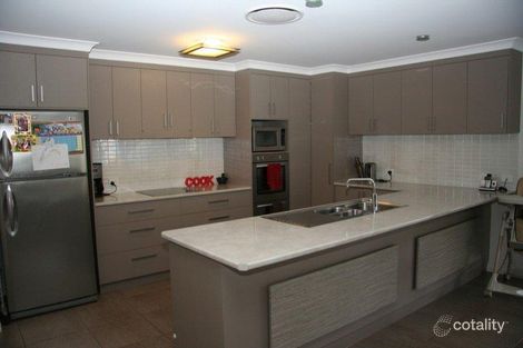 Property photo of 4 Dingle Close Kingaroy QLD 4610