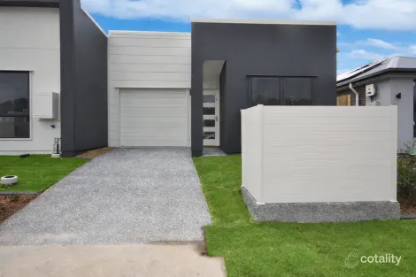 8 BOLWARRA ST, NARANGBA, QLD 4504