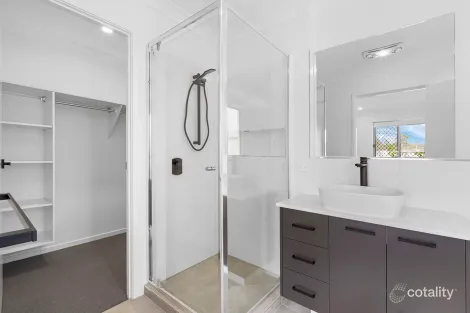 Property photo of 6 Explorers Road White Rock QLD 4306