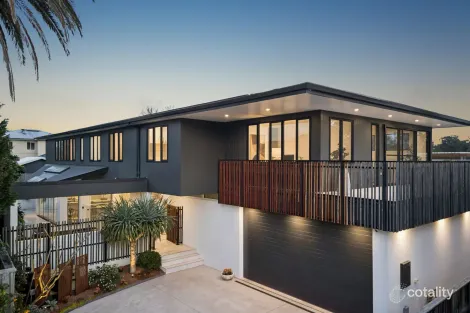 9A HARRISON ST, POINT FREDERICK, NSW 2250