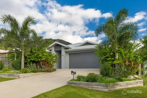 19 Parkside Ct, Cannonvale, QLD 4802
