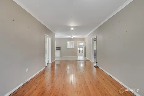 Property photo of 8 Bucknall Court Regency Downs QLD 4341