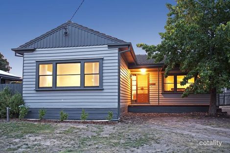 2 Ebden St, Hamlyn Heights, VIC 3215