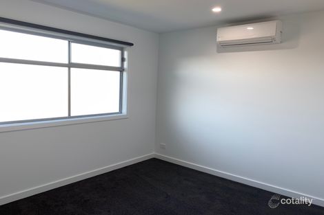 Property photo of 2/55 Corrigan Avenue Brooklyn VIC 3012