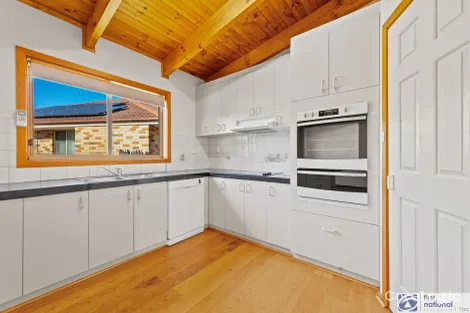 Property photo of 16 Walker Place Yass NSW 2582