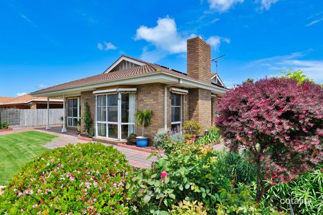 13 Woodland Heath Dr, Inverloch, VIC 3996