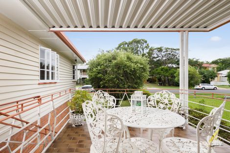 Property photo of 70 Goldsbrough Road Taringa QLD 4068