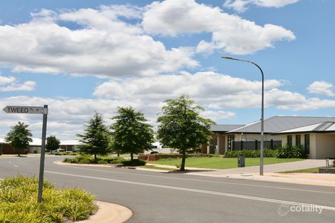 Property photo of 11 Tweed Place Dubbo NSW 2830
