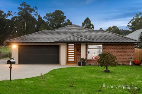 Property photo of 32 Elamo Road Healesville VIC 3777