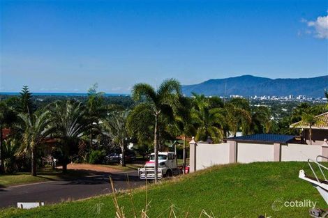 17 Rosemont Ct, Mooroobool, QLD 4870