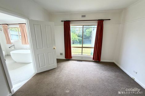 Property photo of 28 Georges Road Ringwood VIC 3134