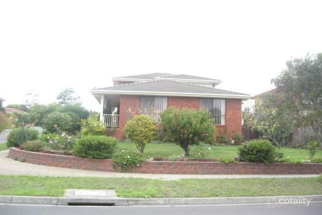 8 Showjump Cres, Endeavour Hills, VIC 3802