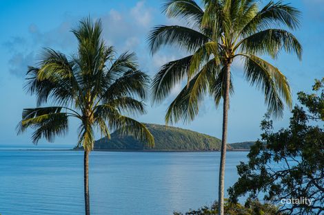 Property photo of 1 Beachside Place Shoal Point QLD 4750