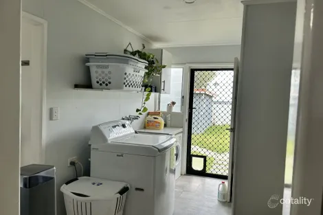 Property photo of 11 Hoffman Street Roma QLD 4455