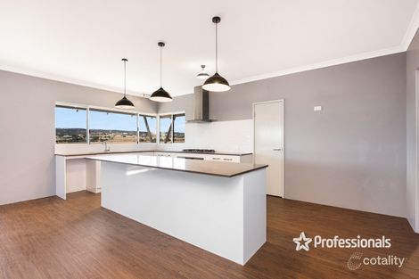Property photo of 74 Redcliffe Concourse White Peak WA 6532
