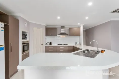 Property photo of 2B Queen Parade Wannanup WA 6210