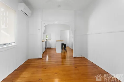 Property photo of 3 Sutton Street Redcliffe QLD 4020