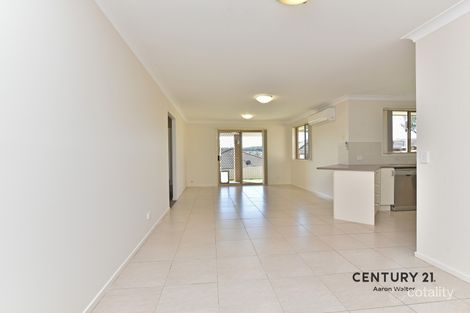 Property photo of 14 Wigeon Chase Cameron Park NSW 2285