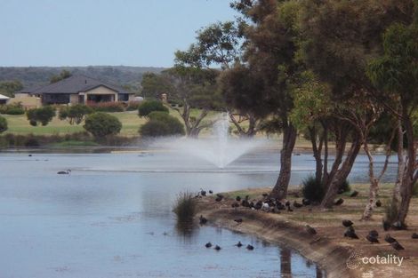 Property photo of 16 Indooroopilly Crescent Dunsborough WA 6281