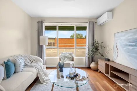 Property photo of 9/121 Tucker Road Bentleigh VIC 3204