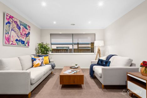 Property photo of 1 Vantage Drive Pakenham VIC 3810