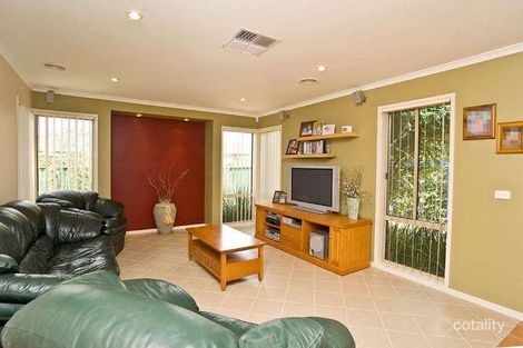 Property photo of 8 Charlesworth Crescent Burnside VIC 3023