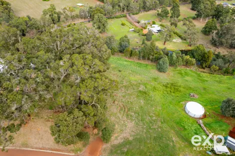 Property photo of 27 Yarri Brow Kangaroo Gully WA 6255