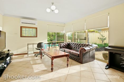 6 Wedge Pl, Bentley, WA 6102