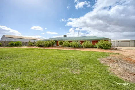 38 Madang Rd, Robinvale, VIC 3549