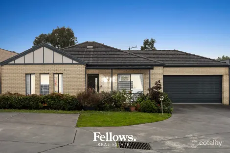 Property photo of 4/120 Ahern Road Pakenham VIC 3810