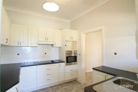 Property photo of 6 Ophir Street Orange NSW 2800