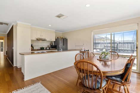 Property photo of 18 Oriana Grove Skye VIC 3977