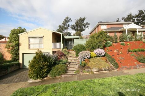 136 Nangathan Way, Croydon North, VIC 3136