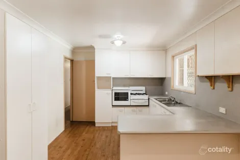 Property photo of 11 Gatfield Street Newtown QLD 4350