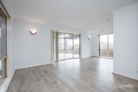 Property photo of 10 Stringybark Place Meadow Heights VIC 3048