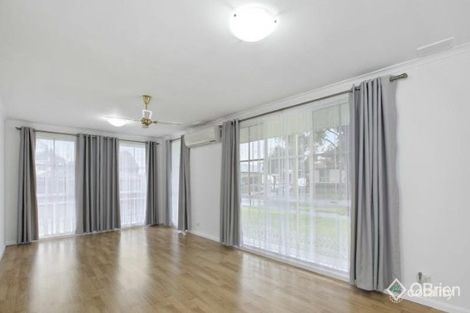 Property photo of 1 Sullivan Drive Somerville VIC 3912