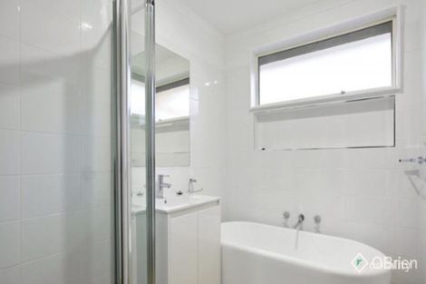 Property photo of 1 Sullivan Drive Somerville VIC 3912