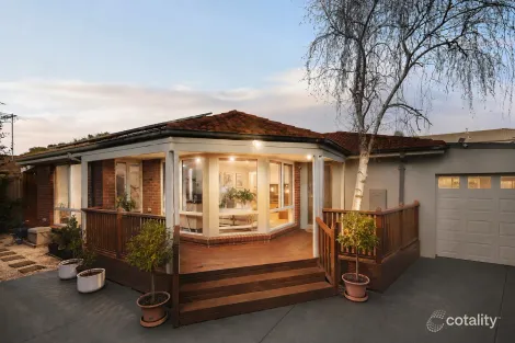 Property photo of 2/18 Widdop Crescent Hampton East VIC 3188