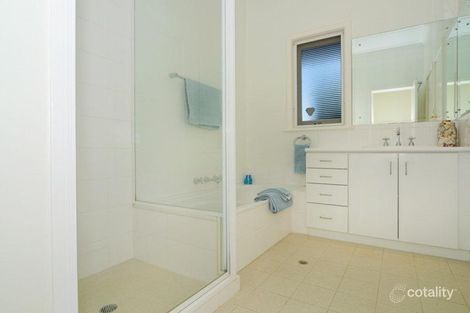 Property photo of 11 Roscommon Road Floreat WA 6014