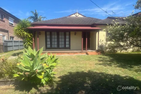 5 Doris St, Picnic Point, NSW 2213
