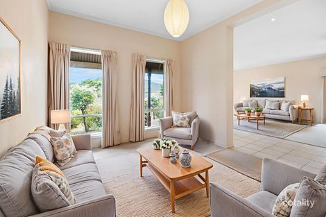 Property photo of 5 Como Glen Caroline Springs VIC 3023