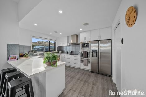 Property photo of 1 Endeavour Court Tranmere TAS 7018