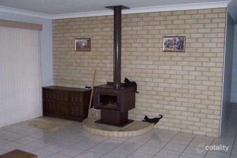 Property photo of 3 Cowley Drive Flinders View QLD 4305