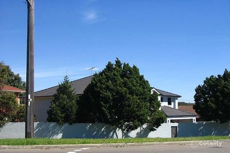 774 Henry Lawson Dr, Picnic Point, NSW 2213