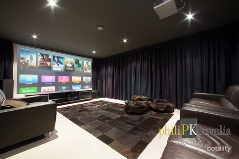 Property photo of 98 Allchin Circuit Kambah ACT 2902