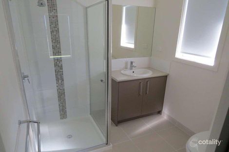 Property photo of 2 Marble Drive Cobblebank VIC 3338