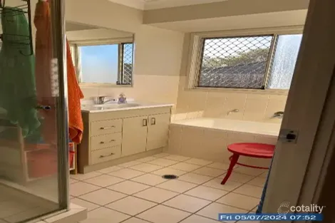 Property photo of 10 Kordan Boulevard Raceview QLD 4305
