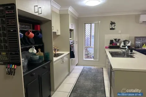 Property photo of 10 Kordan Boulevard Raceview QLD 4305