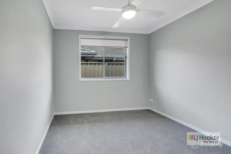 Property photo of 4 Mahogany Crescent Thornton NSW 2322