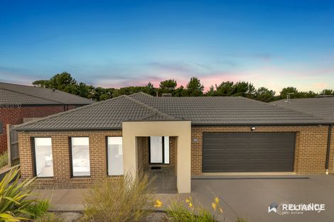 Property photo of 22 Retreat Crescent Sunbury VIC 3429